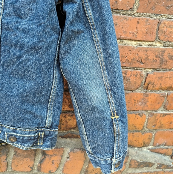 Levi's Sherpa Trucker Jacket - Picture 3 of 8